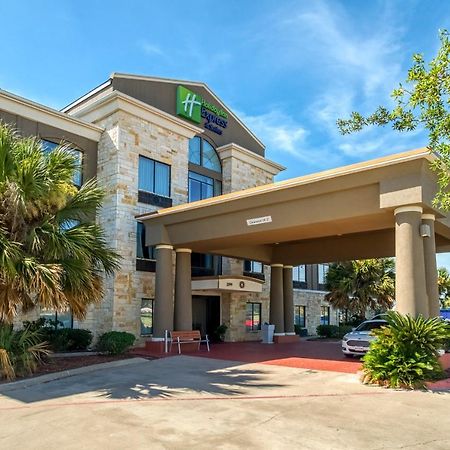 Holiday Inn Express And Suites Beeville By Ihg Екстер'єр фото